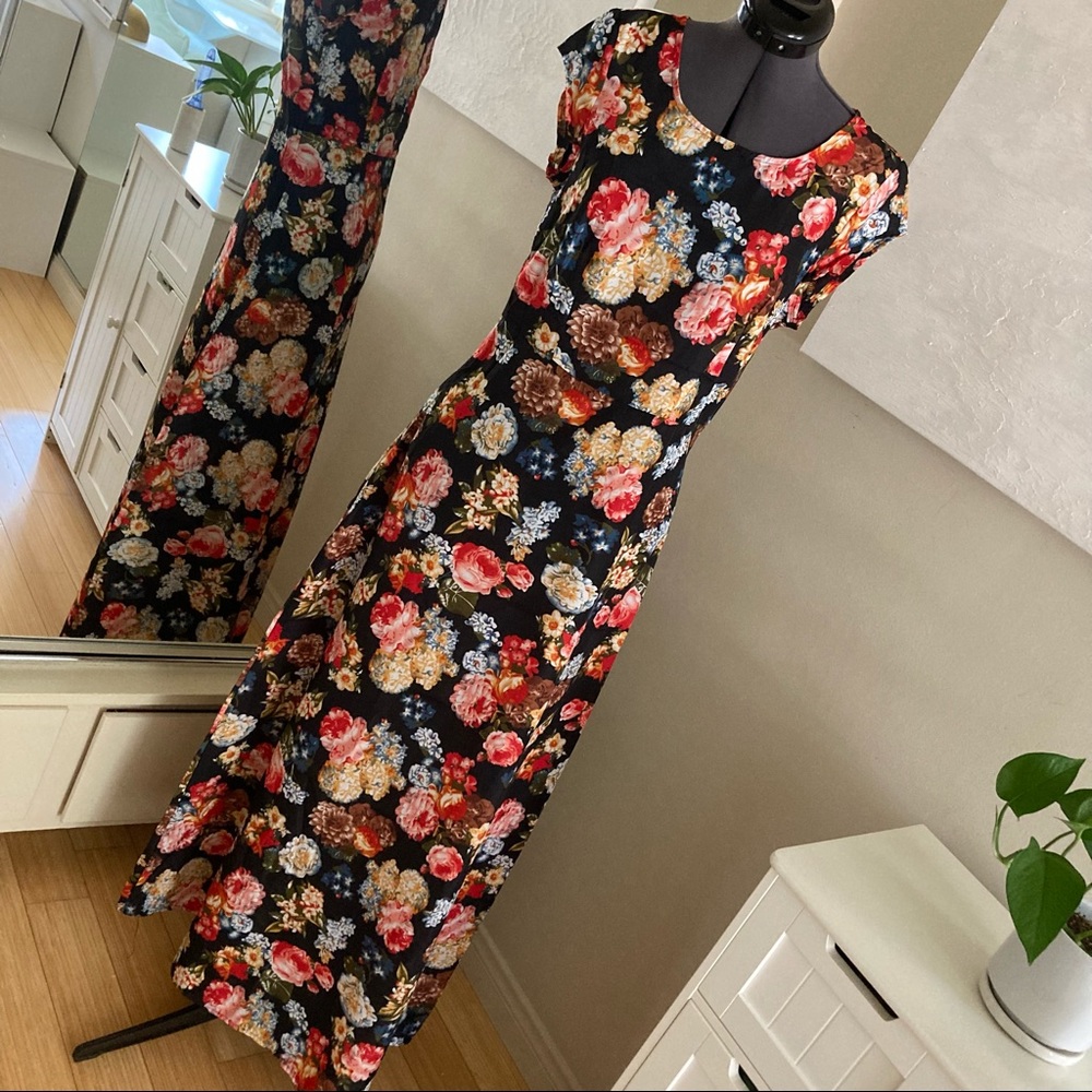 Floral cap sleeve maxi dress